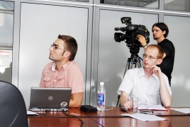 Audroniaus Žygavičiaus nuotraukoje: spaudos konferencijoje dalyvavę žurnalistai valdininkams ir čempionato organizatoriams pateikė nemažai aktualių klausimų Audroniaus Žygavičiaus nuotraukoje: spaudos konferencijoje dalyvavę žurnalistai valdininkams ir čempionato organizatoriams pateikė nemažai aktualių klausimų